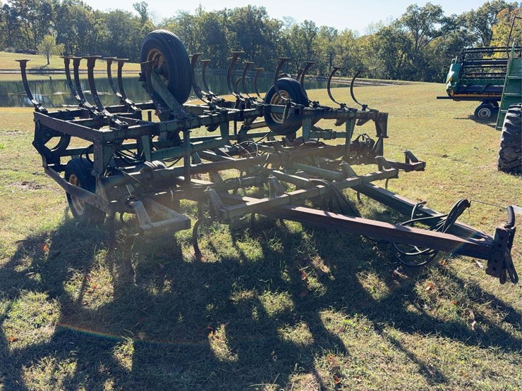 john-deere-1010-image-3