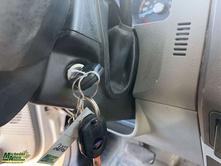 2016-ford-f350-image-13