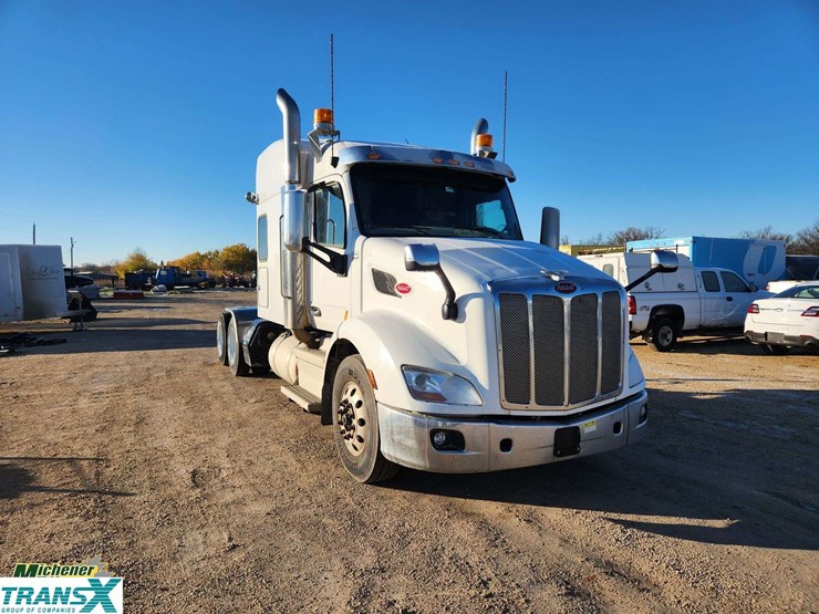 2020-peterbilt-579-image-4