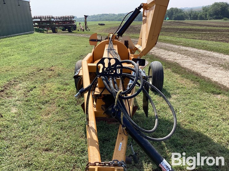 hurricane-24-pull-type-ditcher-image-11