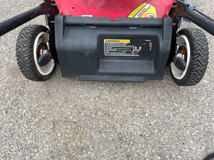 #14030-•-(2)-toro-recycler-lawn-mowers-(o4)-image-31