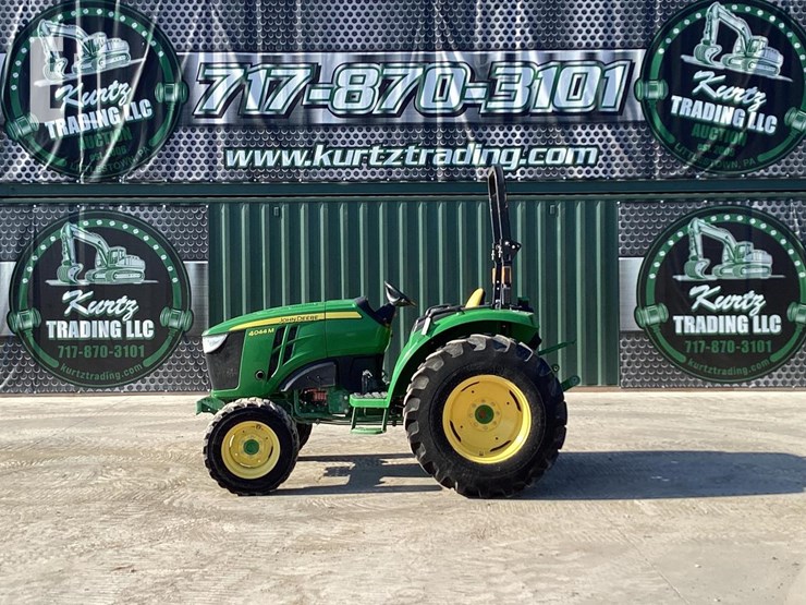 2020-john-deere-4044m-image-1
