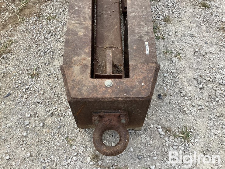 homemade-round-bale-hay-trailer-image-13