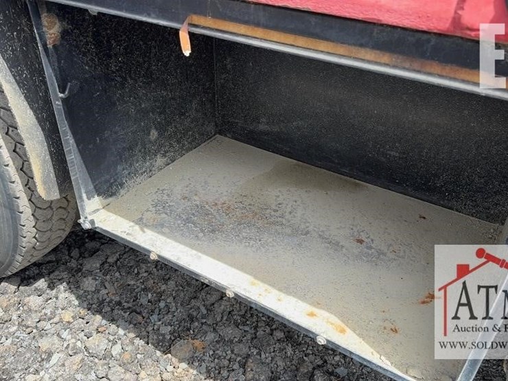 2000-mack-rd690s-image-15