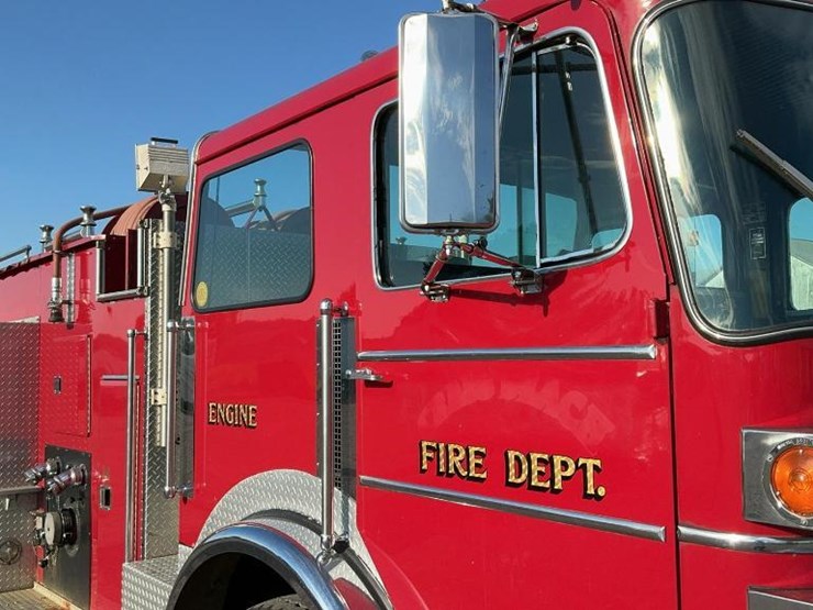 #2000-•-1982-sutphen-deluge-fire-engine-truck-detroit-diesel-6v92ta-image-74