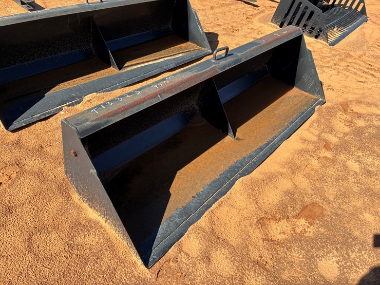 #t13323-•-new-7ft-front-bucket-image-1