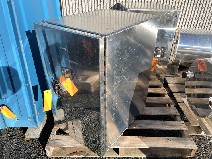 #5687-•-chandler-truck-mount-toolbox-image-4