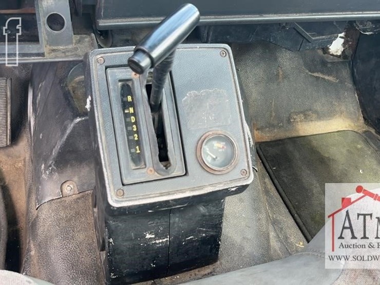 2000-gmc-c6500-bucket-truck-image-21