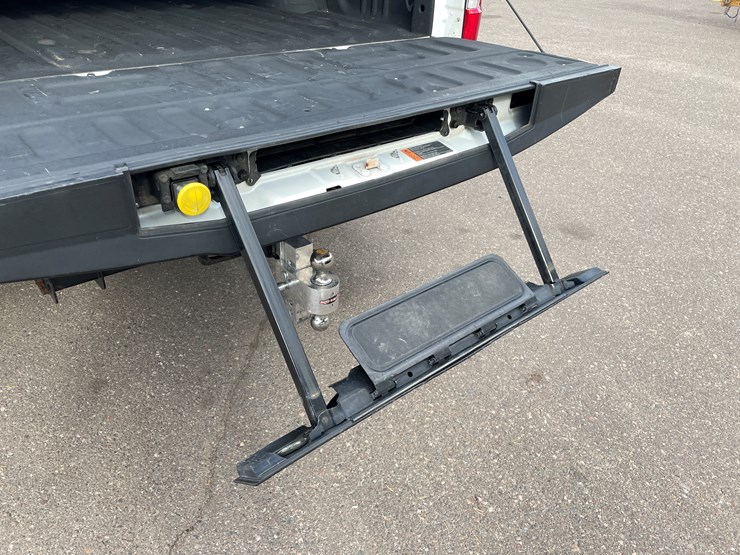 2019-ford-f350-xlt-lariat-image-35