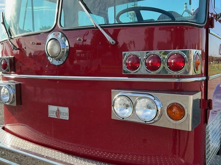 #2000-•-1982-sutphen-deluge-fire-engine-truck-detroit-diesel-6v92ta-image-78