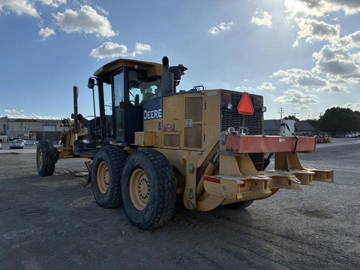 2008-deere-772d-image-4