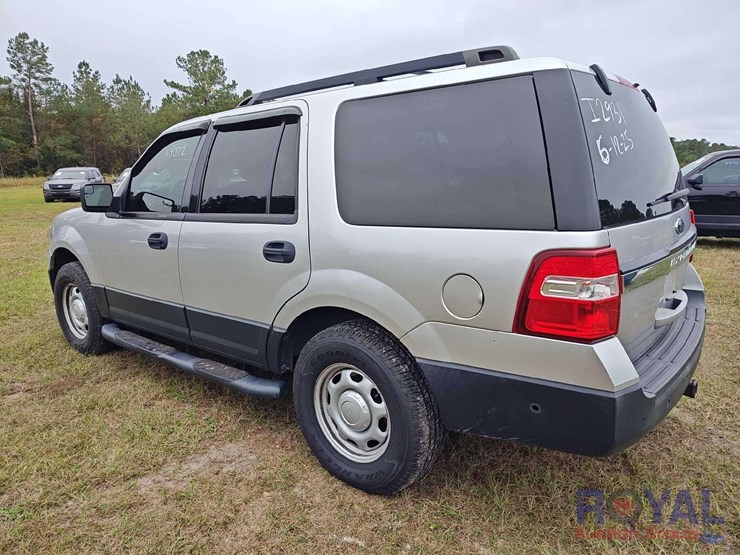 2017-ford-expedition-image-2