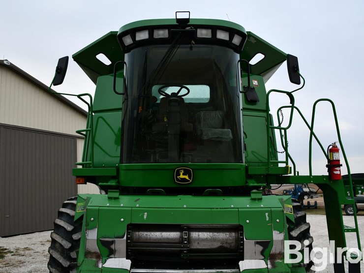 2005-john-deere-9560-sts-image-10