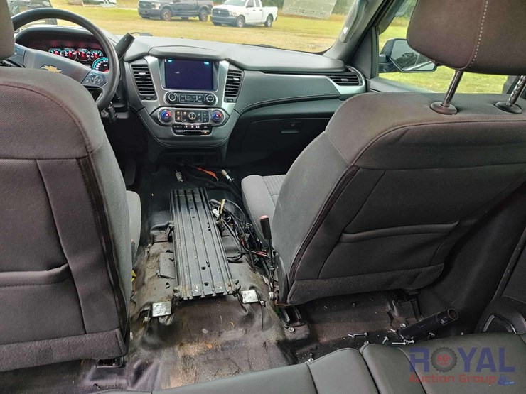 2018-chevrolet-tahoe-image-27