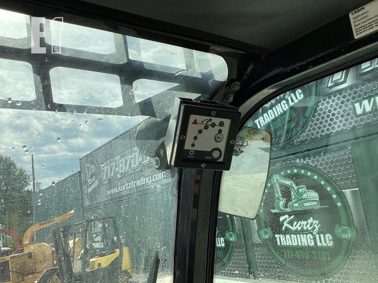 2015-giant-v5003-image-15