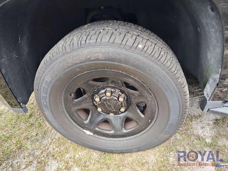 2018-chevrolet-tahoe-image-33