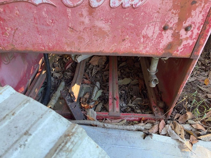 vintage-coco-cola-cooler-with-original-sides-image-7