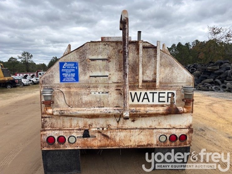 1995-gmc-4200-image-4