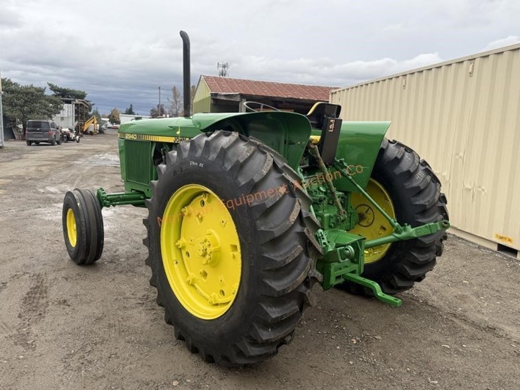 john-deere-2940-image-6