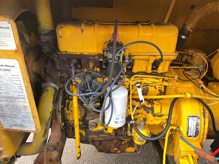 #4514-•-ingersoll-rand-gyro-flo-160cfm-portable-air-compressor-sand-blaster-image-27