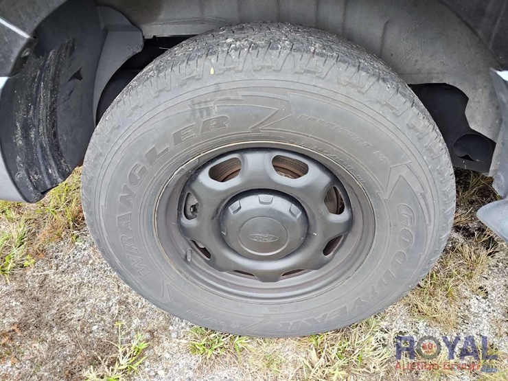 2016-ford-expedition-image-40