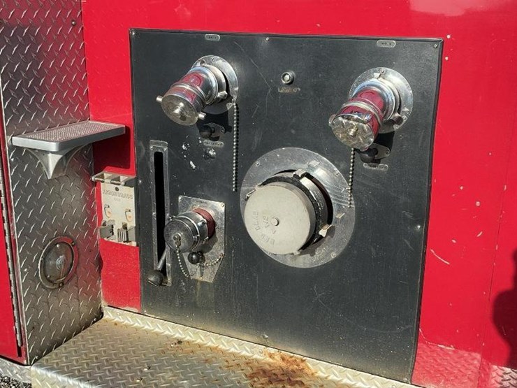 #2000-•-1982-sutphen-deluge-fire-engine-truck-detroit-diesel-6v92ta-image-62