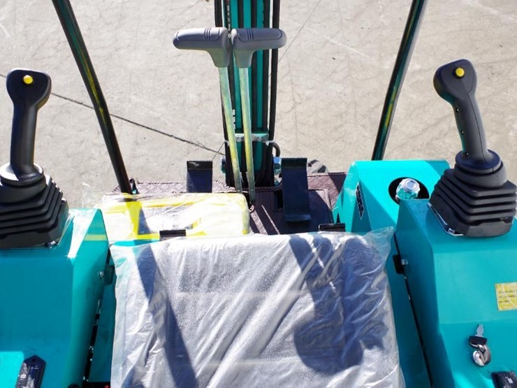 2025-cfg-industrial-h15r-mini-excavator-w/-pilot-system,-gasoline-engine,-unused-image-7