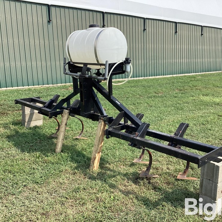 3-Pt Cultivator W/55-Gallon Poly Tank