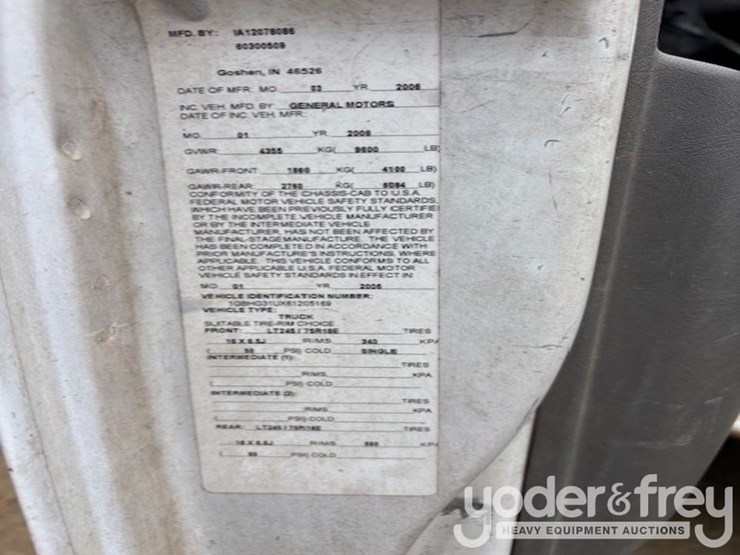 2006-chevrolet-3500-image-15