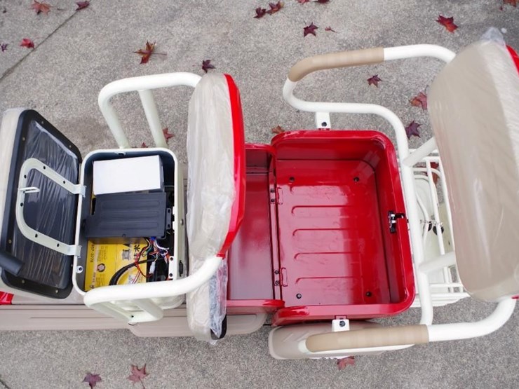 black-gold-electric-leisure-tricycle/mini-tourist-car/mini-golf-cart,-red,-unused,-assembled-image-5