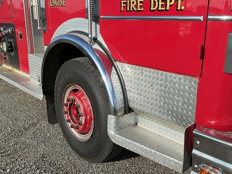 #2000-•-1982-sutphen-deluge-fire-engine-truck-detroit-diesel-6v92ta-image-73