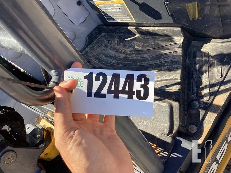 2020-deere-35g-image-19