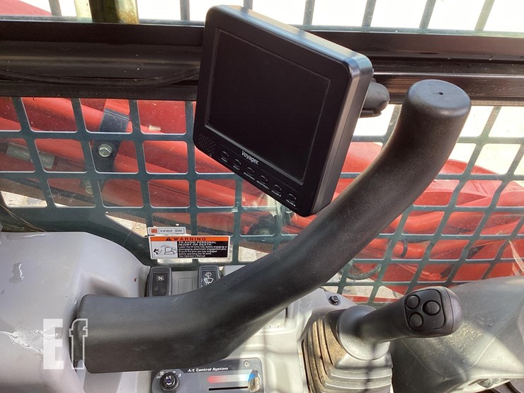 2017-kubota-svl95-2-image-16