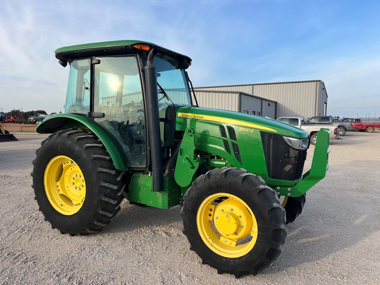 2018-john-deere-5100e-image-5