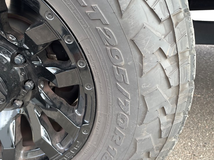 2019-ford-f350-xlt-lariat-image-16