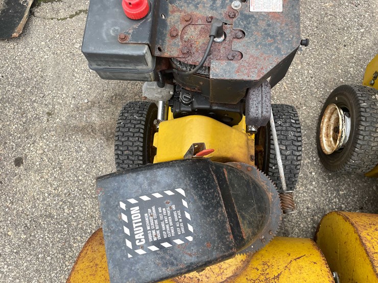 #14035-•-(2)-bolens-24"-snow-blower-(o4)-image-28