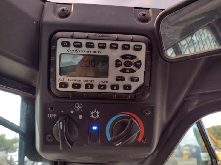 takeuchi-tl6r-image-9