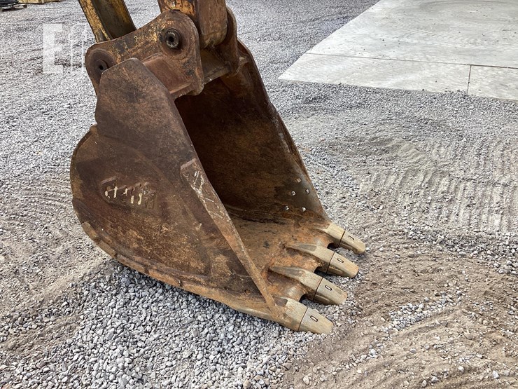 1998-deere-690e-lc-image-13