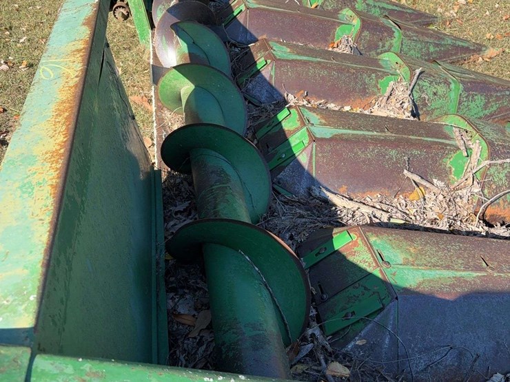 john-deere-642-image-8
