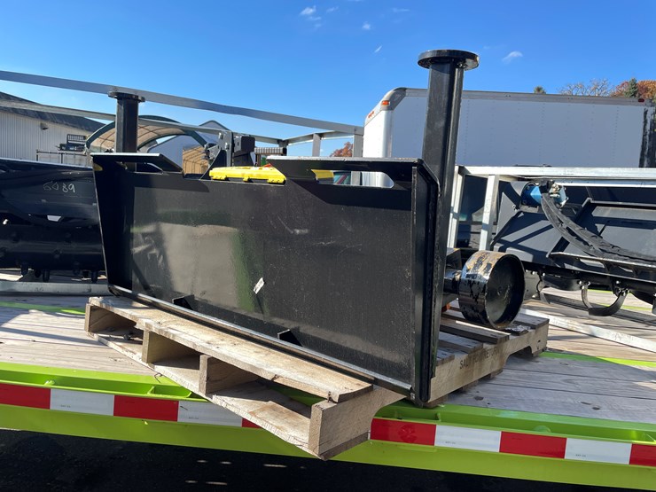 #5654-•-wolverine-unused-skid-steer-post-driver-image-4