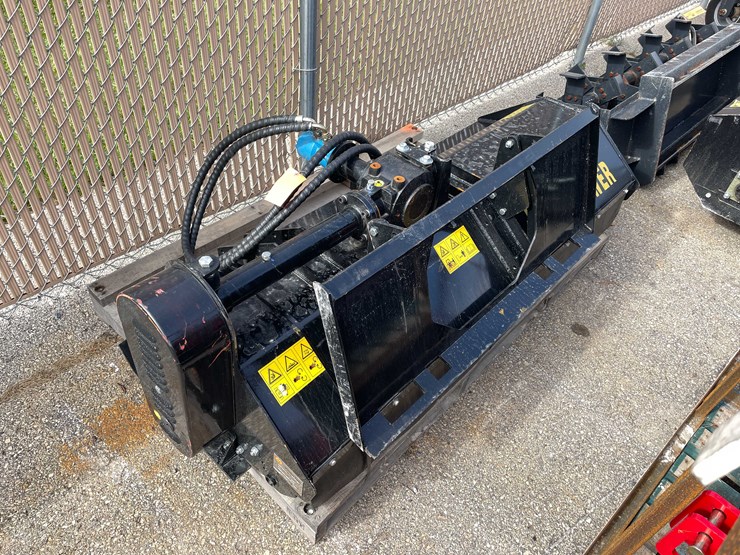 #14000-•-unused-2025-66"-agt-skid-steer-flail-mower-(o11)-image-1