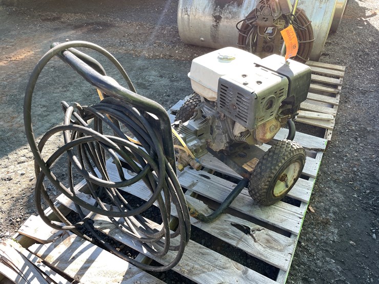 #5711-•-powerboss-3800-psi-pressure-washer-image-3