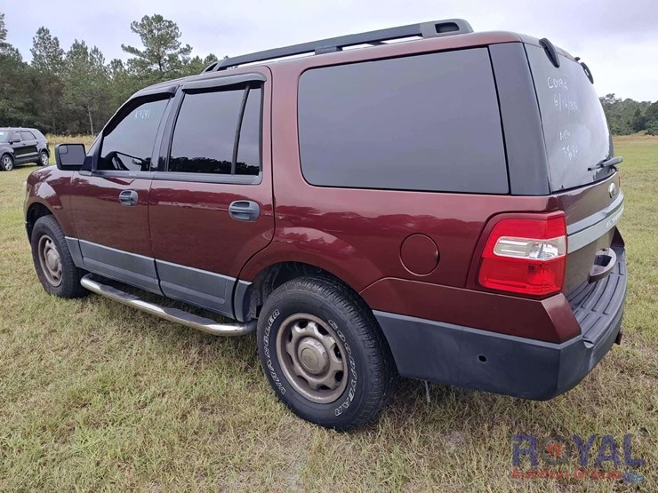 2016-ford-expedition-image-2