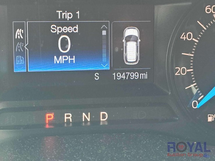 2016-ford-explorer-image-27