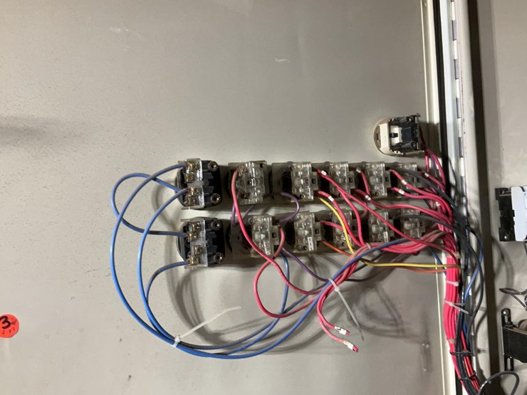 #171-•-disconnect-and-starter-box-image-9