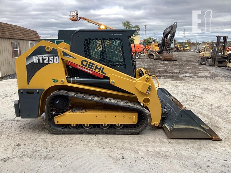 2014-gehl-rt250-image-5