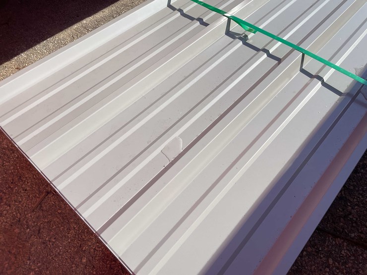 #14108-•-28-gauge-painted-r-panel-profile-steel-siding-(o6)-image-2