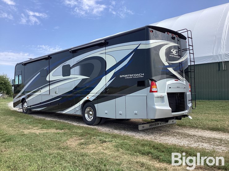 2016-coachmen-340xcr-sports-coach-cross-country-motorhome-image-7