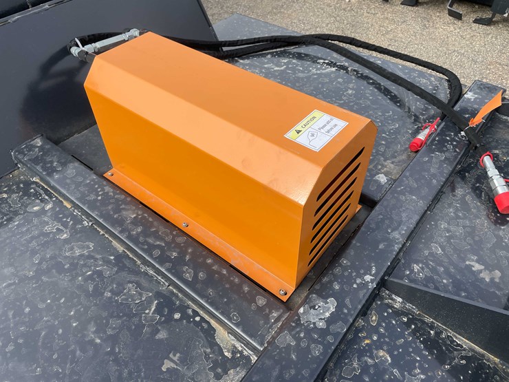 #14005-•-unused-72"-wolverine-skid-steer-brush-mower-(o11)-image-8