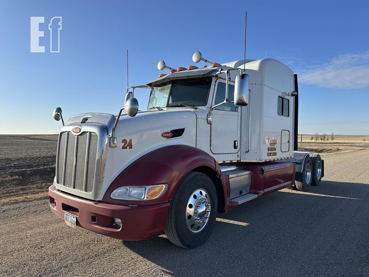 2014-peterbilt-386-image-1